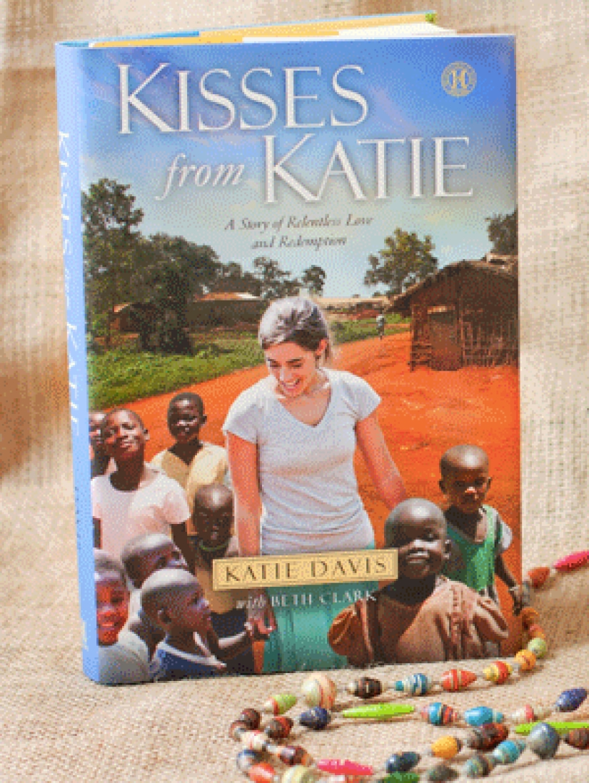 A 23-year-old American woman went to Uganda and adopted 13 children A 23-year-old American woman went to Uganda and adopted 13 children