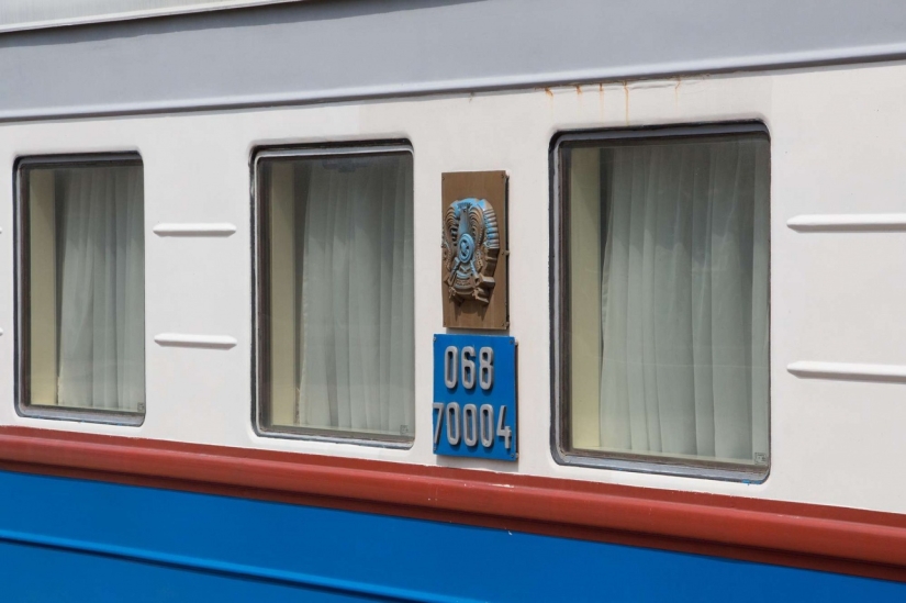 A carriage in which everyone will feel like a VIP: Kazakhs have created a five-star hotel on wheels