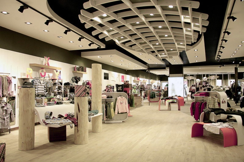 "A creative thief is required!": a shoplifter vacancy has been opened in a British clothing store