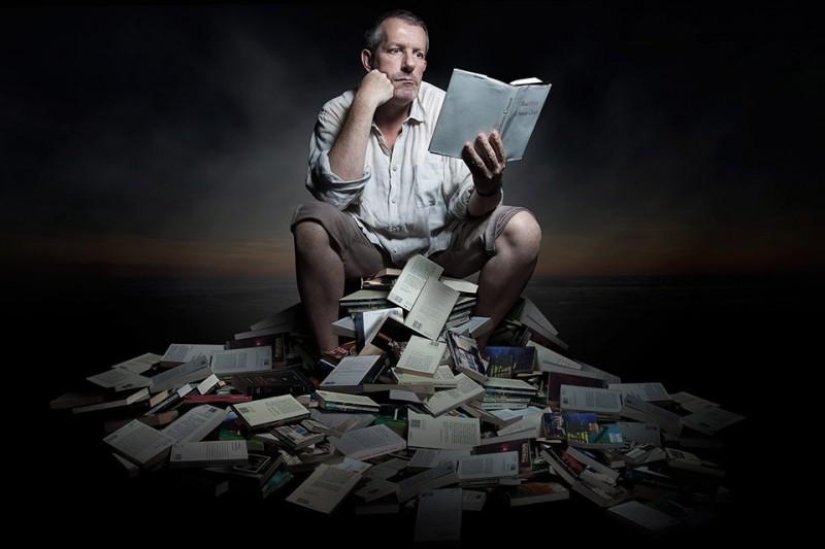 A funny photo project about books that not everyone will understand A funny photo project about books that not everyone will understand