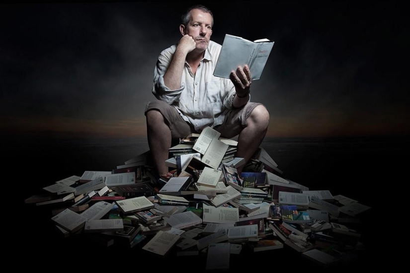 A funny photo project about books that not everyone will understand A funny photo project about books that not everyone will understand