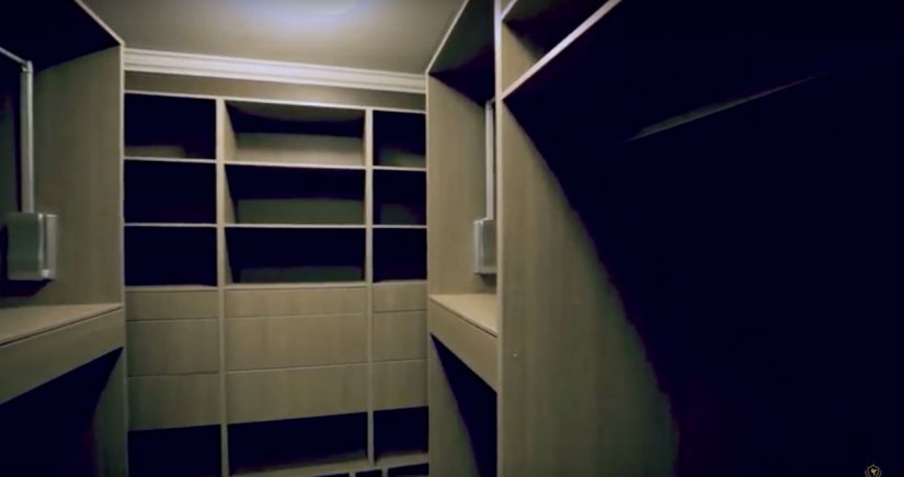 A house with an underground bunker is for sale in the Moscow region