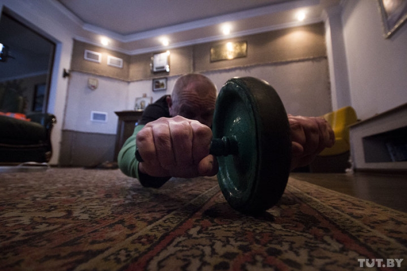 A los 70, mira 40: cómo un culturista retirado de Bielorrusia declaró la guerra a la vejez A los 70, mira 40: cómo un culturista retirado de Bielorrusia declaró la guerra a la vejez