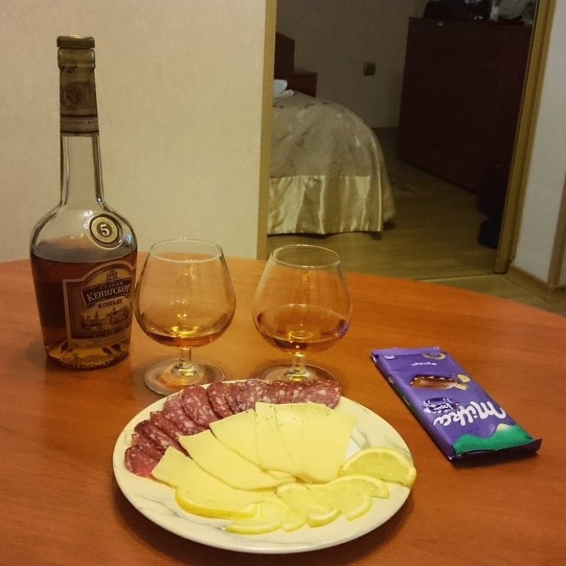 A los franceses se les mostraron fotos de comida "francesa" de Instagram ruso A los franceses se les mostraron fotos de comida "francesa" de Instagram ruso