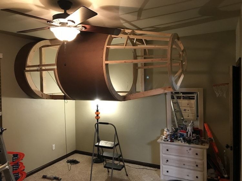 A loving father built a spaceship for his son A loving father built a spaceship for his son