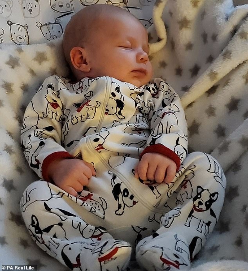 A man became a sperm donor for a transgender friend and his wife, with whom he used to have affairs