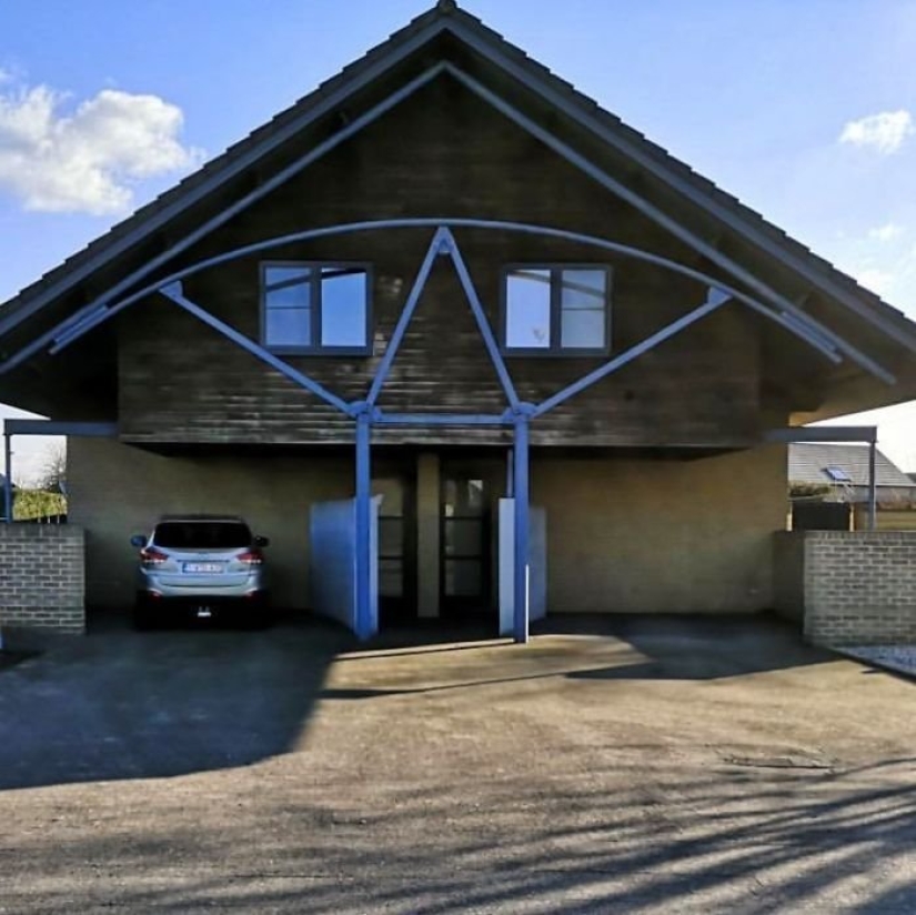 A non-standard architect from Belgium: 15 strange and ugly buildings A non-standard architect from Belgium: 15 strange and ugly buildings