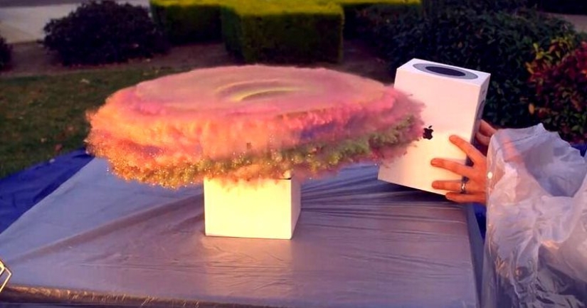 A package with a surprise, or Taking someone else's is sinful and ridiculous