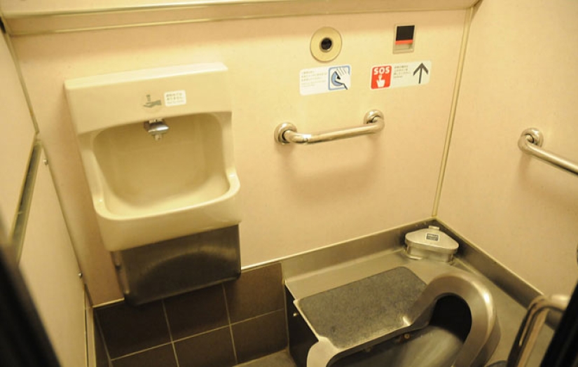 A reserved seat on the Japanese Sunrise Izumo night train