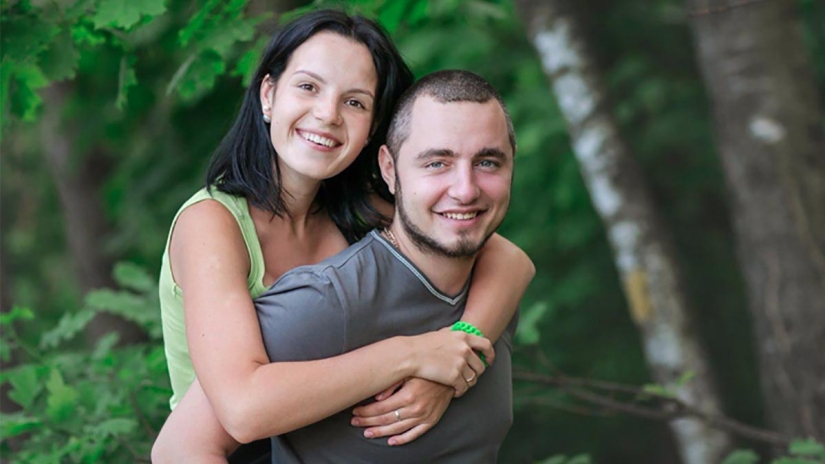 A Russian woman, whose husband cut off her hands out of jealousy, had a bionic prosthesis made