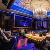 A seven-star hotel in China, where luxury is rushing out of all the cracks