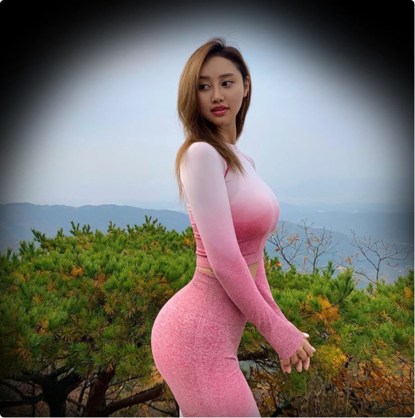 A stranger among her own: how does the Japanese model Rossi, whose height is 185 cm, live A stranger among her own: how does the Japanese model Rossi, whose height is 185 cm, live