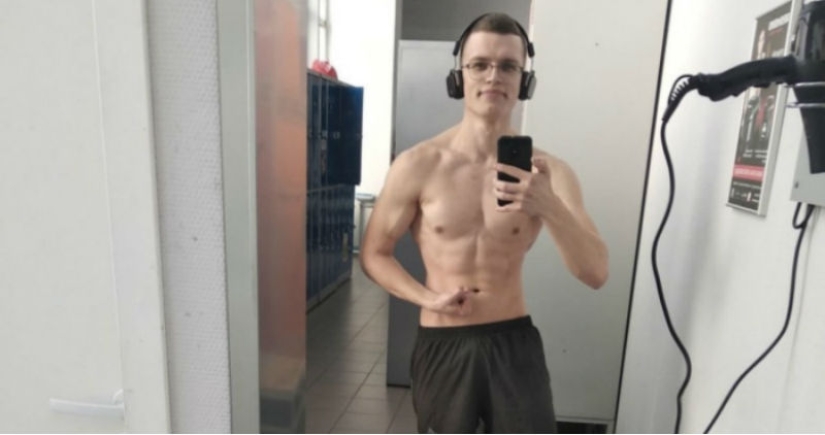 A student from St. Petersburg lived for a month on a scholarship of 1,572 rubles and urged everyone to be more modest A student from St. Petersburg lived for a month on a scholarship of 1,572 rubles and urged everyone to be more modest