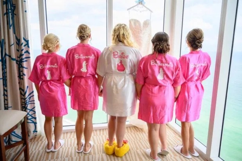 A tale of love: the newlyweds organized a chic wedding in the style of Disney A tale of love: the newlyweds organized a chic wedding in the style of Disney