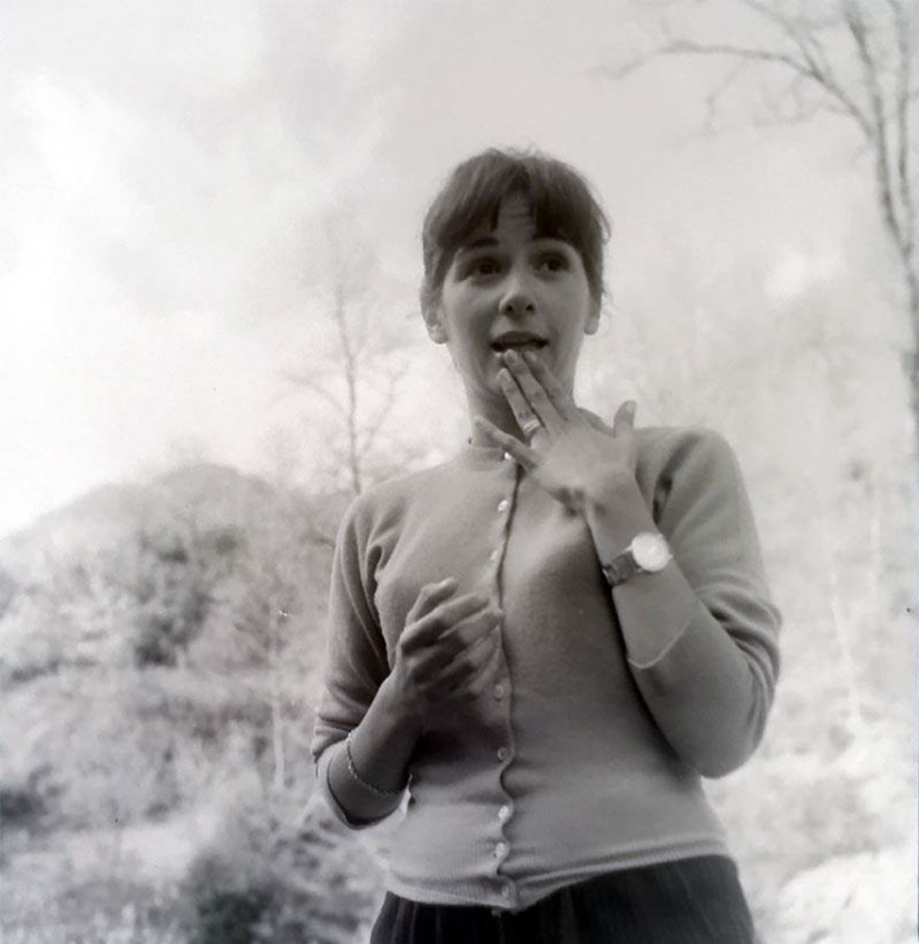 A tourist bought an envelope at a flea market, where he found negatives from an unknown genius