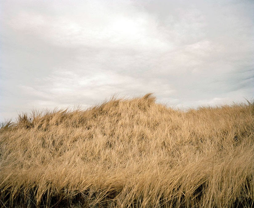 A woman told about her husband's depression in a series of poignant photos