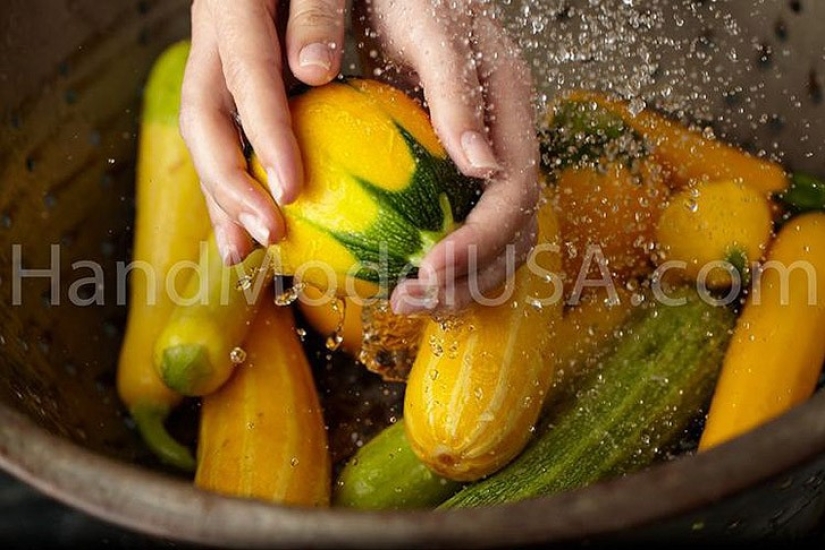 A woman who earns her living with her hands, but not in the way you think A woman who earns her living with her hands, but not in the way you think