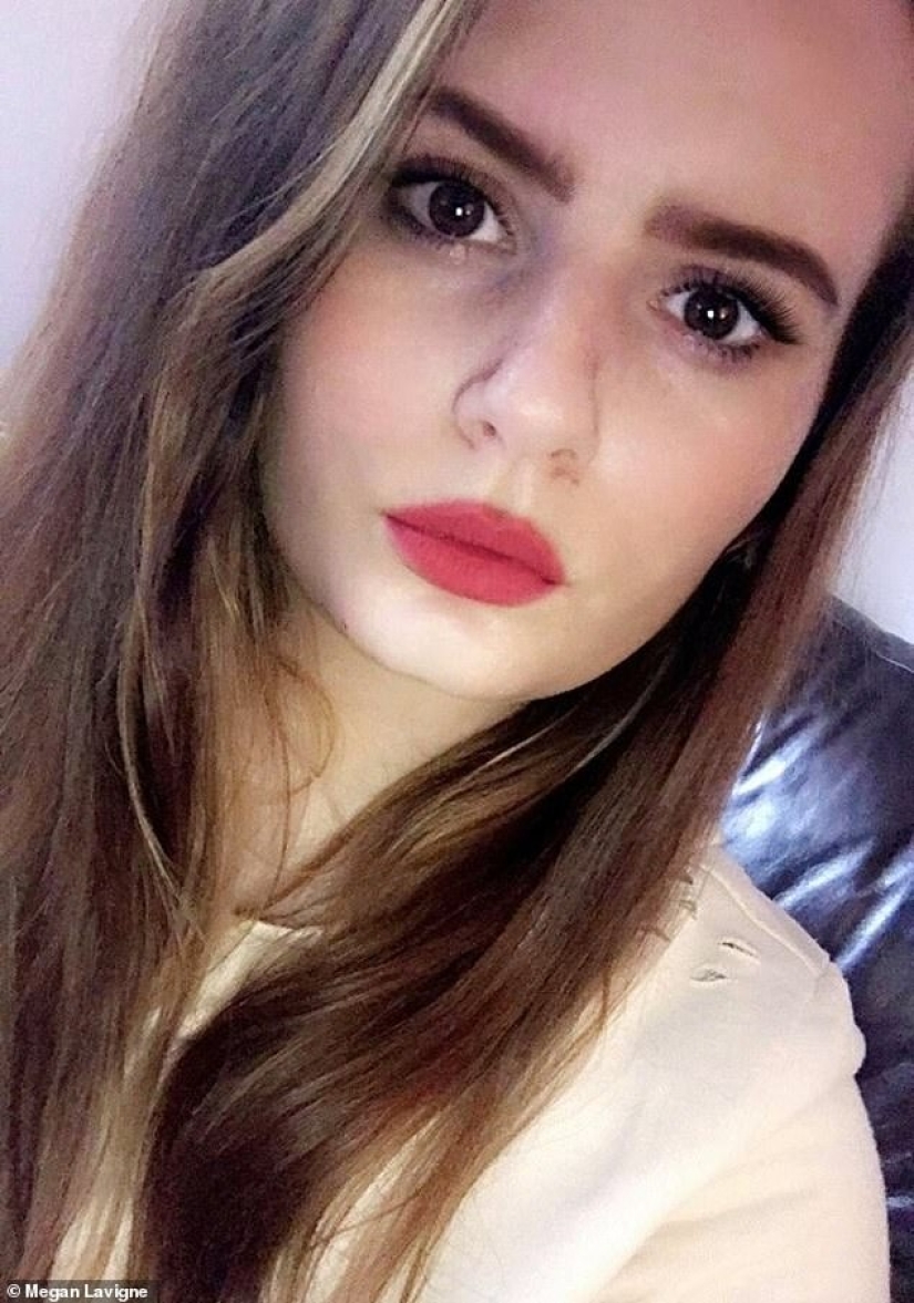 Abuse of a sleeping woman: the girl recognized herself in a candid video shot by her stepfather by a tattoo