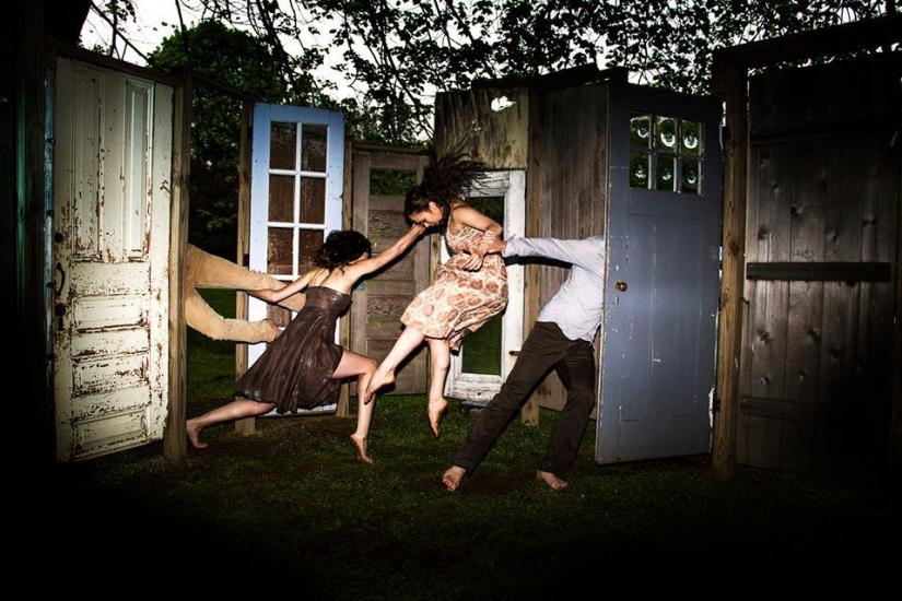 Acrobatic dancers defy gravity