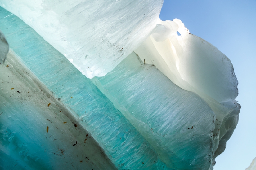 After seeing this, you will want to go to Yakutia: a walk on the ice in the hot summer After seeing this, you will want to go to Yakutia: a walk on the ice in the hot summer