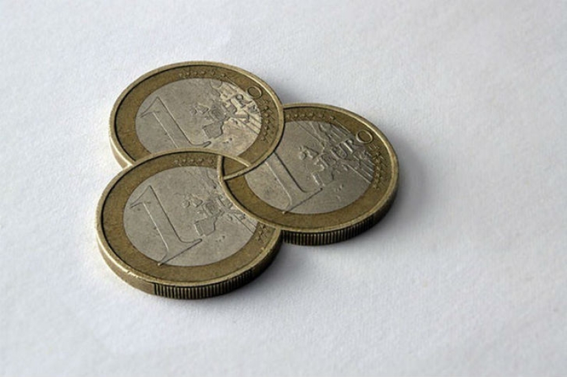 Against common sense Against common sense