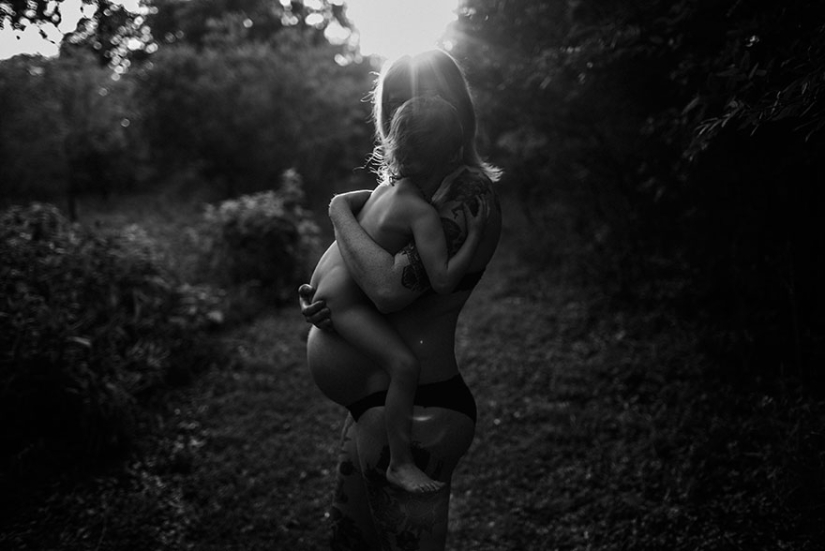 Agony and ecstasy: 20 stunning shots of the photo contest about the birth of a child Birth Becomes Her 2018