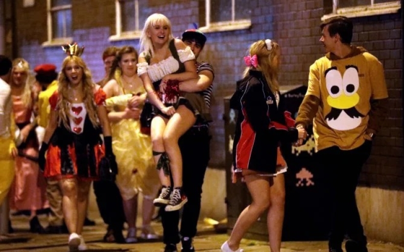 Alcohol or death: British students violently celebrated Halloween at themed parties