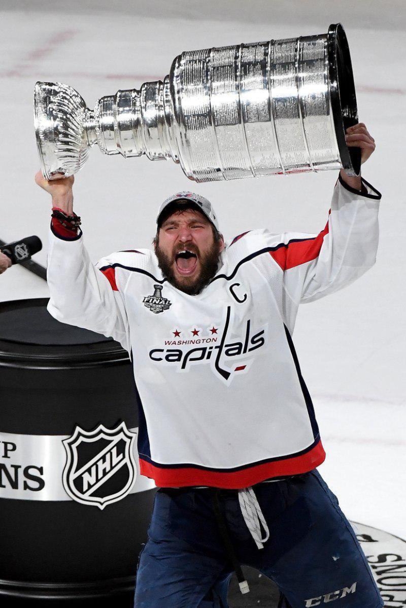 Alexander Ovechkin finalmente ha ganado la Copa Stanley!