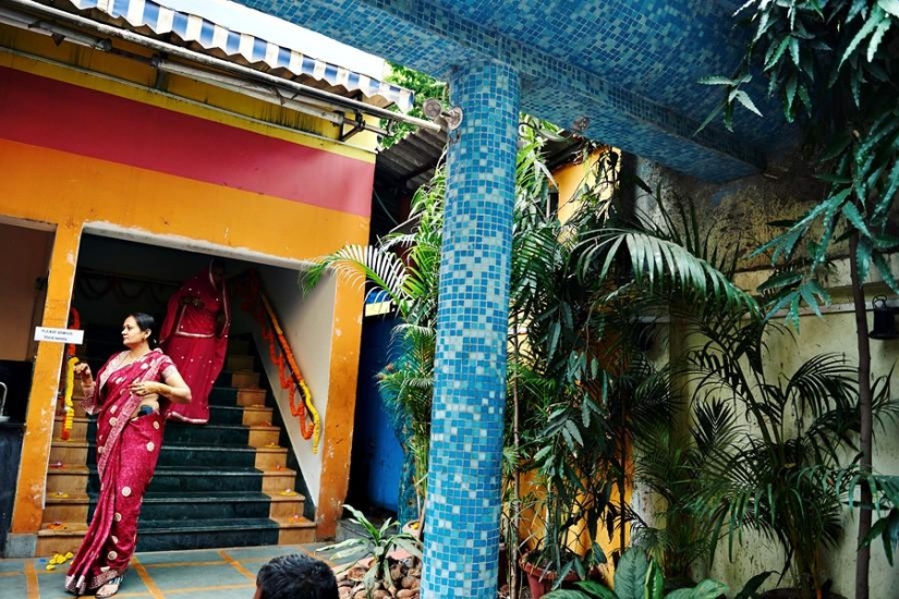 All Hindus Do IT, or a Real Indian Wedding