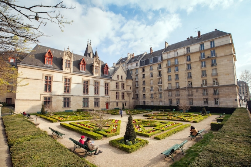 Alternatives to Notre Dame: 6 places in Paris with medieval magic