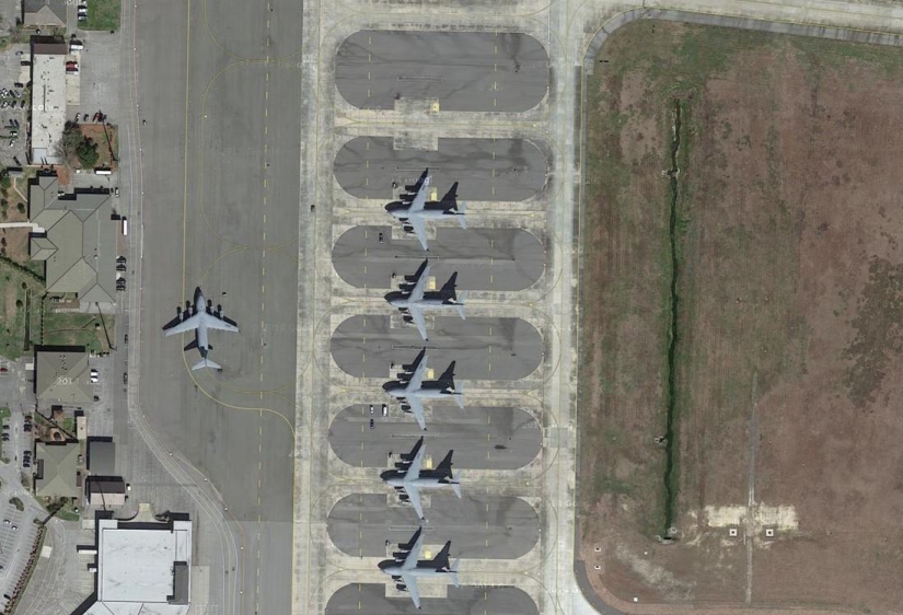 Amazing geometry of runways Amazing geometry of runways