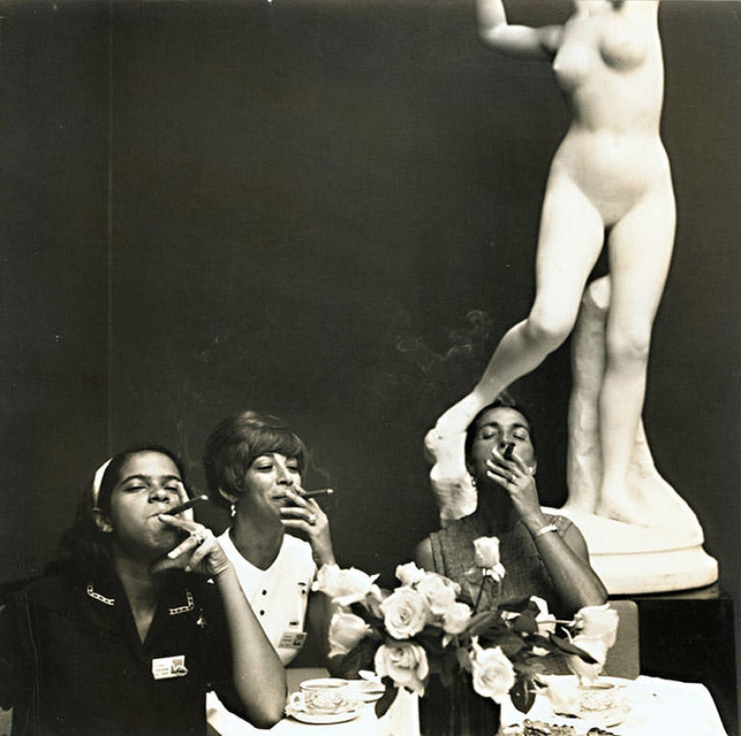 Amazing pictures of beautiful women by Fritz Henle