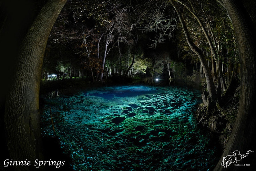 Amazing underwater caves Amazing underwater caves