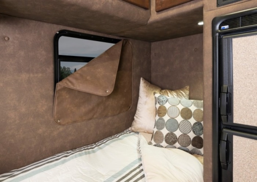 American truckers equip their trucks no worse than luxury apartments