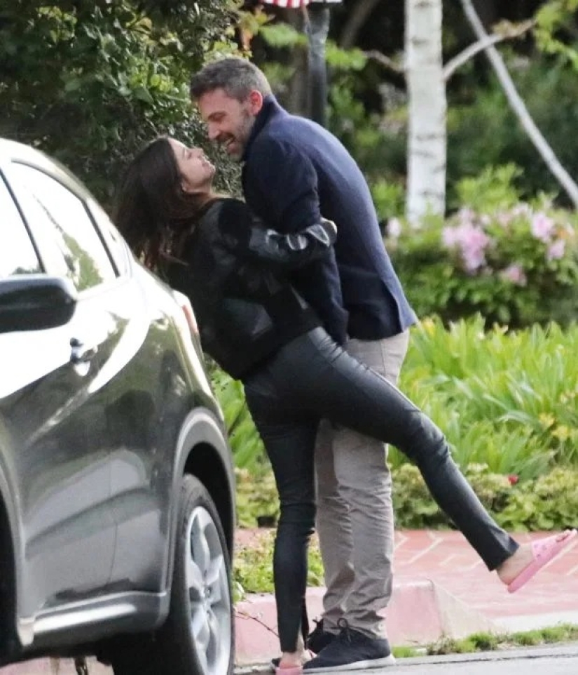 Amor Curativo: Cómo Ana de Armas ayudó a Ben Affleck a Recuperarse del Divorcio y el Alcoholismo