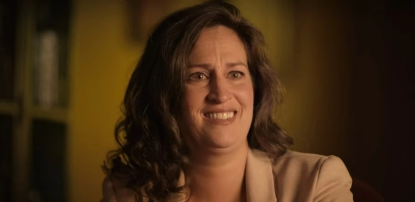 An American woman befriended her mother's killer to find out the truth about her death An American woman befriended her mother's killer to find out the truth about her death