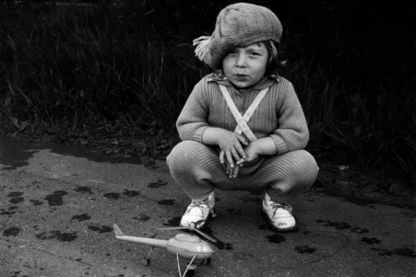 An archive of photographs of an unknown genius Masha Ivashintsova was discovered in St. Petersburg