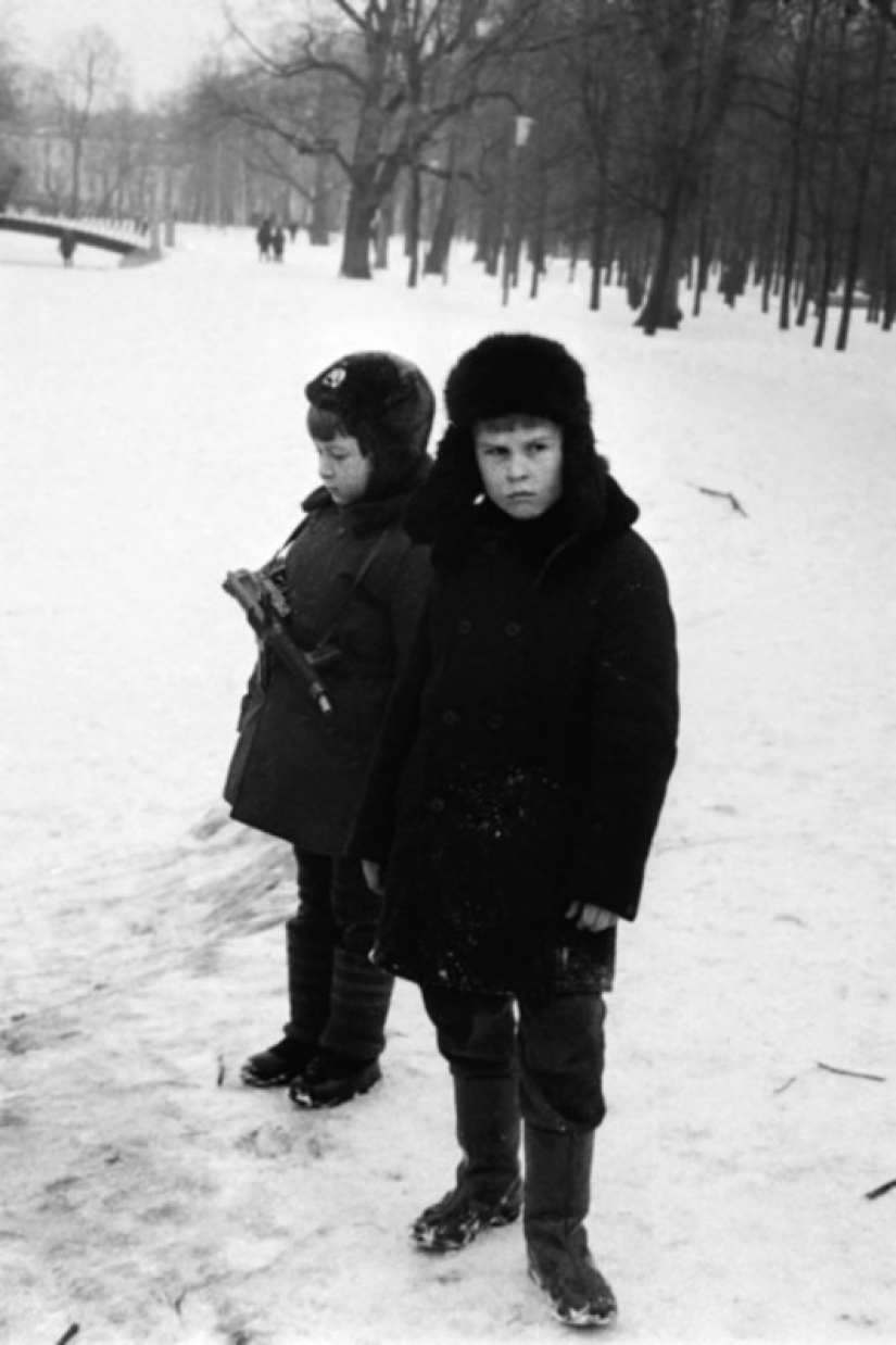 An archive of photographs of an unknown genius Masha Ivashintsova was discovered in St. Petersburg