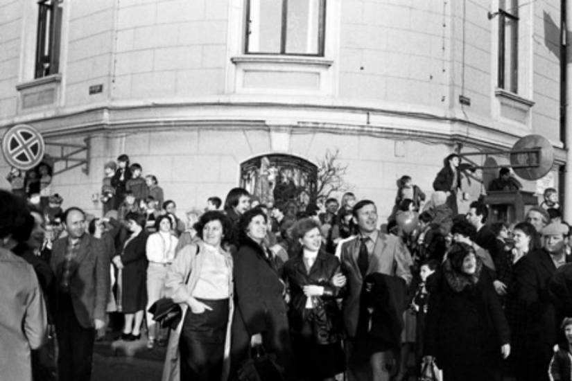 An archive of photographs of an unknown genius Masha Ivashintsova was discovered in St. Petersburg