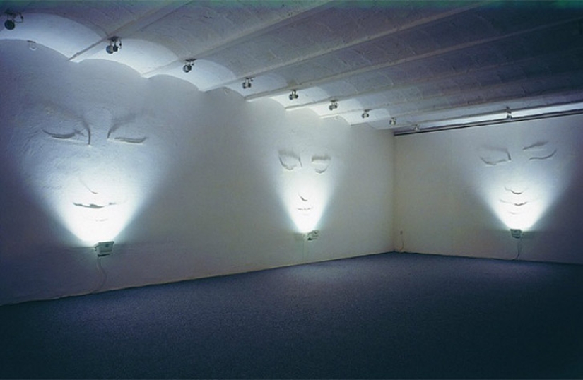 An artist who paints with a shadow An artist who paints with a shadow