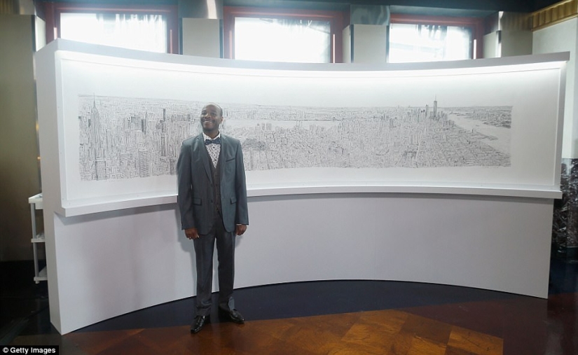 An autistic artist took a look at Manhattan from a helicopter and drew it in all its details from memory An autistic artist took a look at Manhattan from a helicopter and drew it in all its details from memory