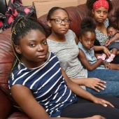 An unemployed migrant family with 8 children refused to stay at home because there was no canteen there