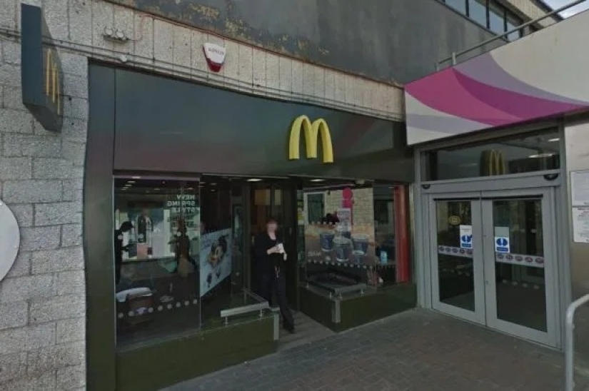 An unexpected chance: a McDonald's employee has become a sought-after model