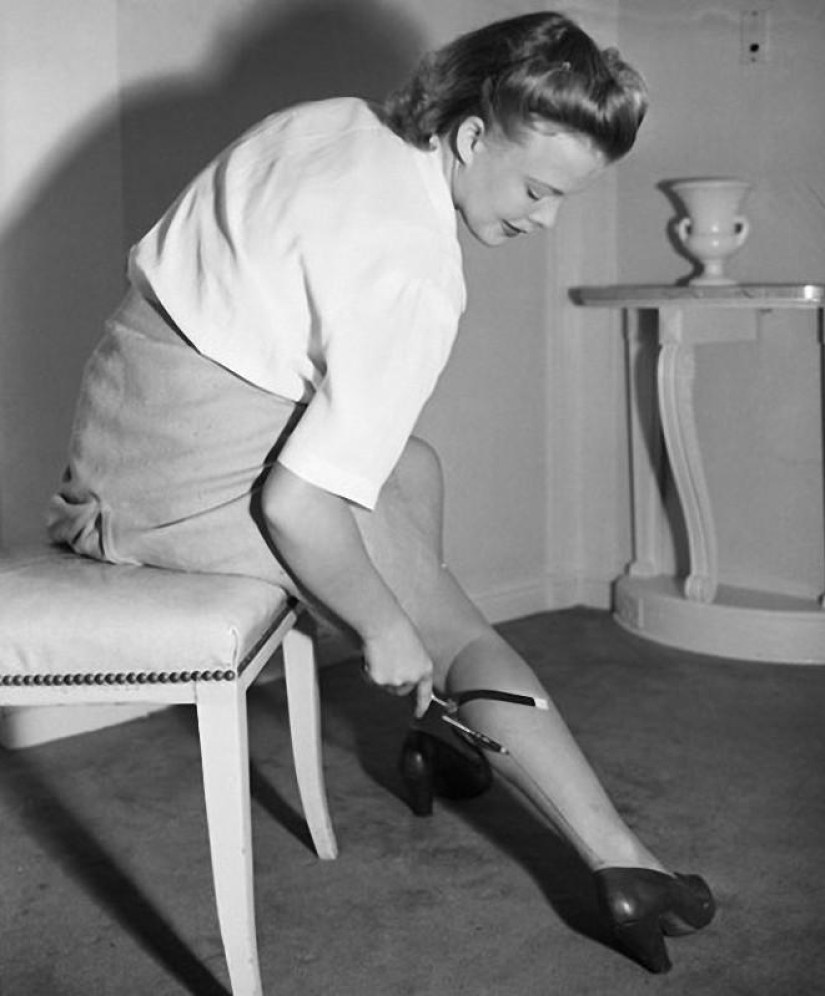 And on this day, women found happiness: 78 years ago, nylon stockings went on sale