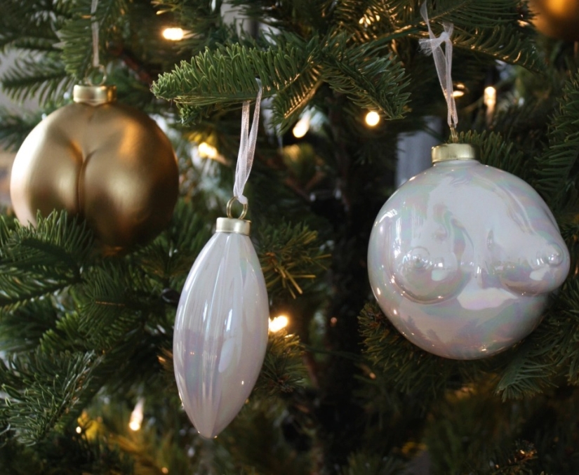 Año Nuevo con un grano de pimienta: el diseñador creó bolas navideñas en forma de amuletos femeninos