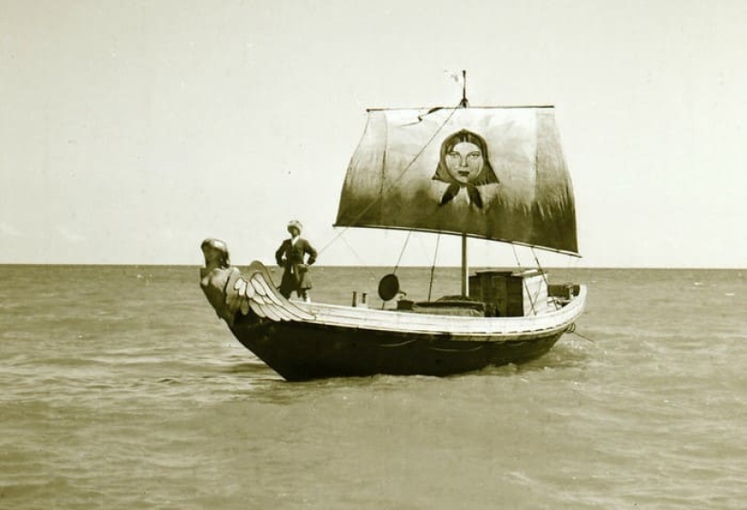 Another ending and refusal to shoot nude: what remained behind the scenes of the filming of the "White Sun of the Desert"