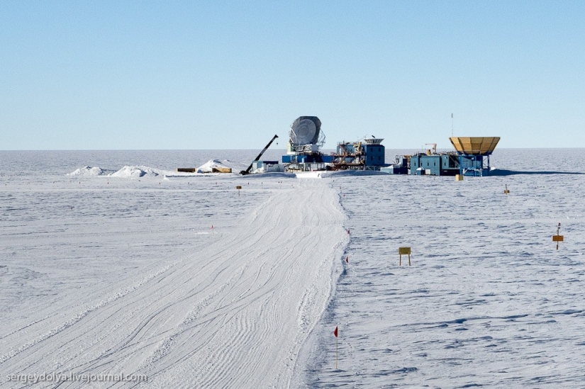 Antarctic station at the South Pole "Amundsen — Scott"