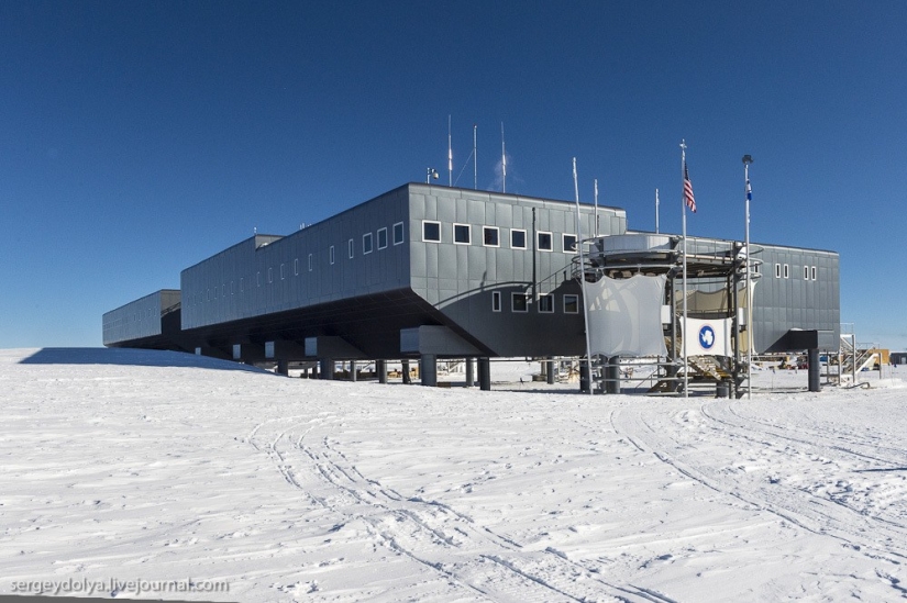 Antarctic station at the South Pole "Amundsen — Scott"