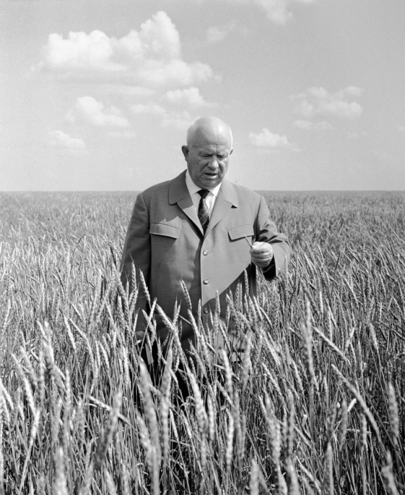 Antes y después de la coloración: los rostros Revividos de la Historia Rusa Antes y después de la coloración: los rostros Revividos de la Historia Rusa