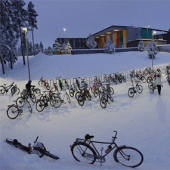 Anticongelante en la sangre: los niños finlandeses van en bicicleta a la escuela a una temperatura de — 17C Anticongelante en la sangre: los niños finlandeses van en bicicleta a la escuela a una temperatura de — 17C